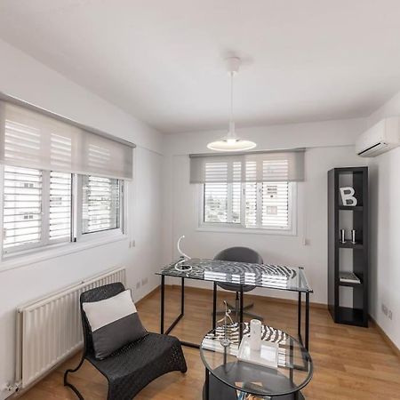 Luxurious Bright & Stylish 2Br With Office In Nicosia Lejlighed Eksteriør billede