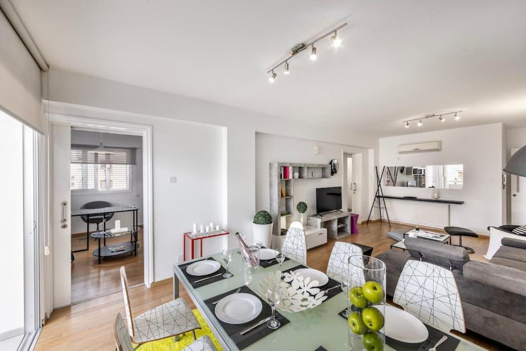 Luxurious Bright & Stylish 2Br With Office In Nicosia Lejlighed Eksteriør billede