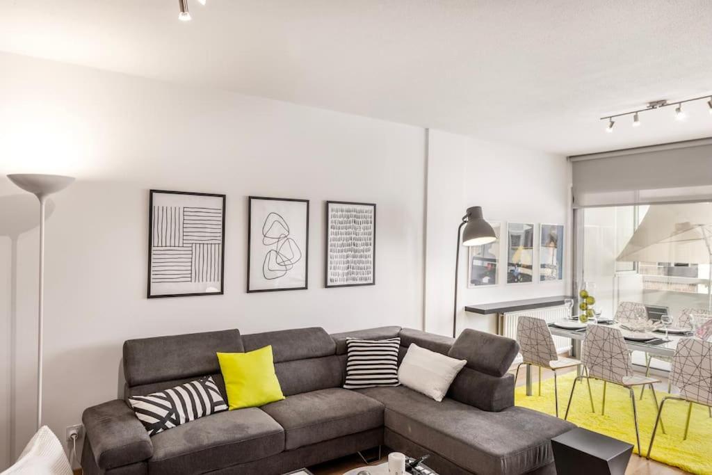 Luxurious Bright & Stylish 2Br With Office In Nicosia Lejlighed Eksteriør billede